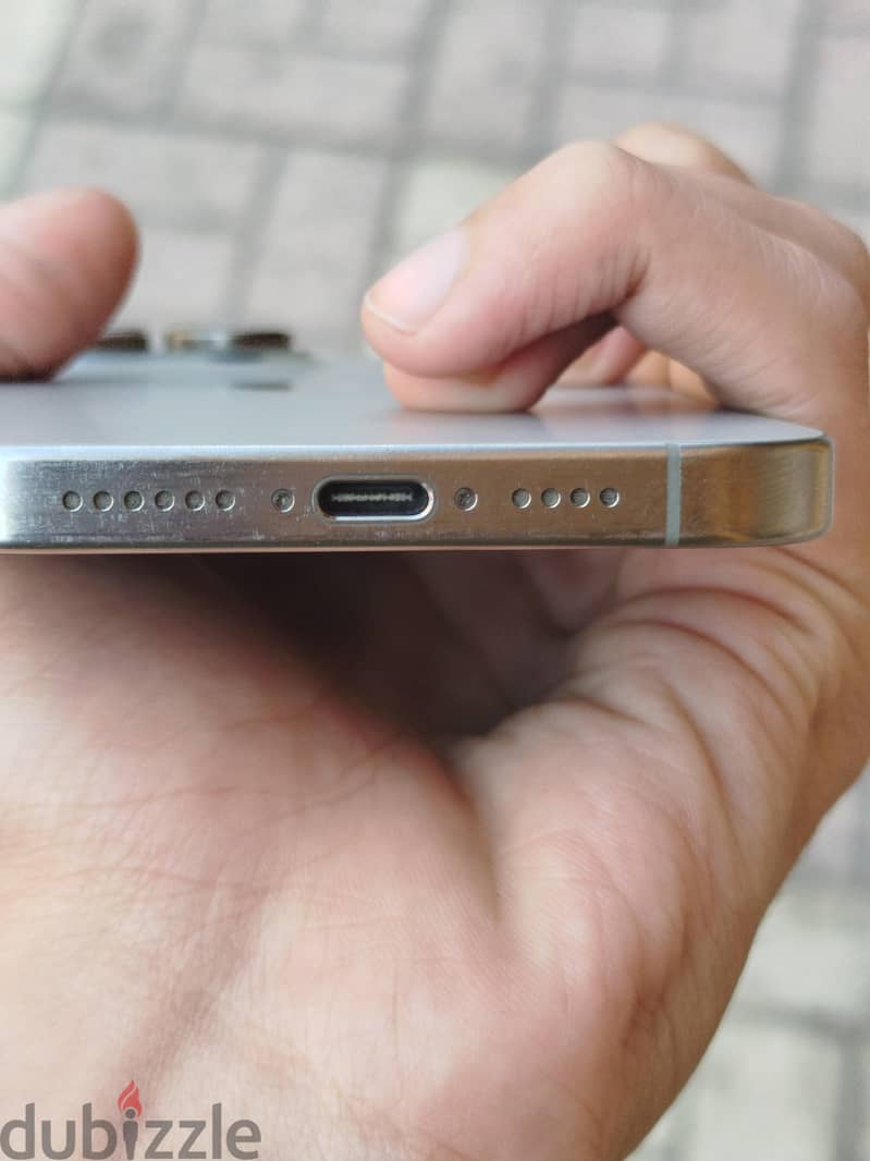 Apple - iPhone 15 Pro Max 3