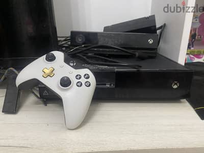 XBOX ONE 365 GB