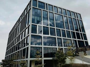 بسعر لقطة مكتب 428م ريسيل استلام فوري للبيع في CFC كايرو فيستيفال سيتي التجمع الخامس القاهرة الجديدة