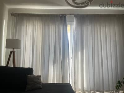 مطبخ كامل، تكييفات، غرف نوم، دواليب، ثلاجة وأكثر