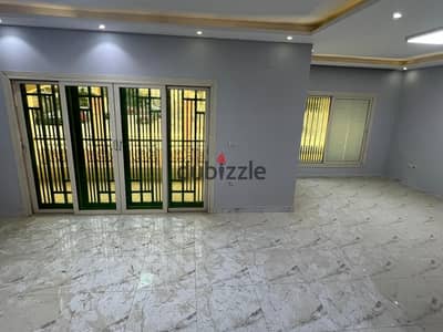 AUC Housing Ground Floor Apartment Rent 180 sqm Private Entrance & Parking Dahyat El Shark near South 90th St 5th Settlement New Cairo