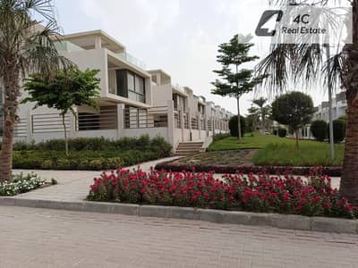 فيلا تاون هاوس 267م للبيع بافضل سعر بالماركت3 نوم جاهزة ع السكن فيب كومبند فيفث سكوير المراسم التجمع الخامس جولد سكوير Fifth Square Al-Marasem Compoun