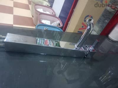 خلاط مياه الحمام