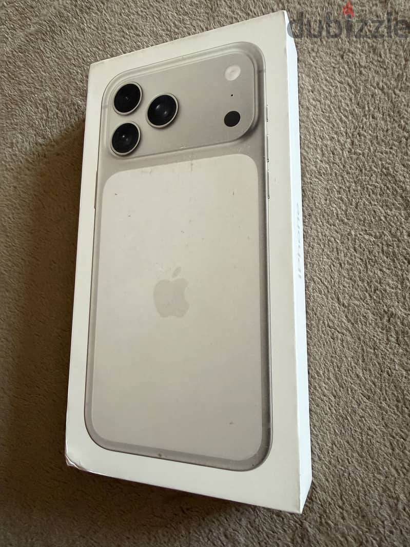 Apple - iPhone 17 Pro Max 1