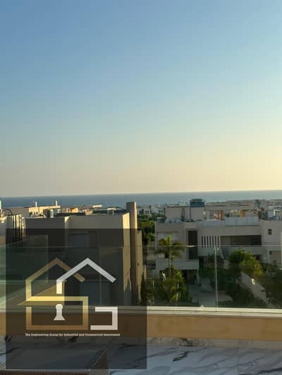 for Rent Penthouse sea view 4 bedrooms Hacienda white available august