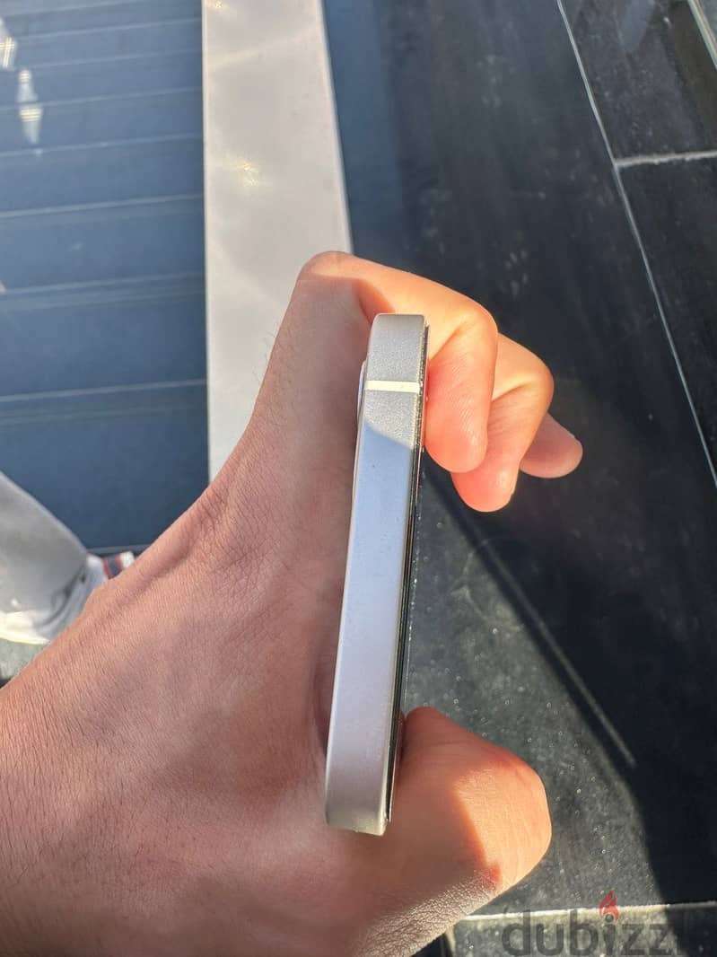 Apple - iPhone 12 6
