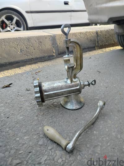 مفرمة لحمة يدوية