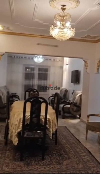 شقة مميزه للإيجار المفروش في جامعة القاهرة الجيزه بسعر مميز وسيط من المالك مباشرة