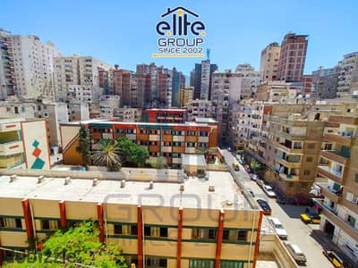 شقه 170م سيدي بشر (فيو مفتوح )، قبلي جمال عبد الناصر شارع جزاره اللؤلؤه