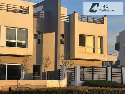 جاردن فيلا باقل مقدم 5 % وتقسيط لمده 10 سنين في هايد بارك برايم لوكيشن فيو لاندسكيب  hyde park central new cairo