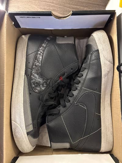 Nike blazers  100% original