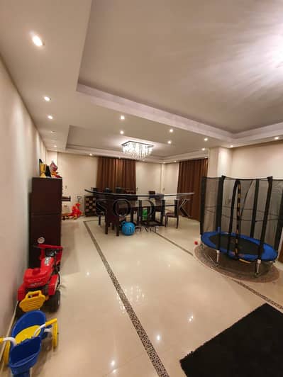 A fully furnished villa for sale in Obour City, 7th District, a prestigious area known for its villas and palaces. Located in a prime and quiet area,