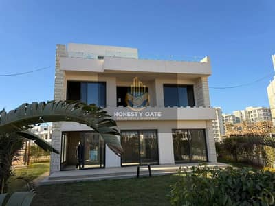 Standalone villa for sale in Noor City, Model B - Booking 2023 - Installments over 14 years - Overlooking the largest wide garden with a special offer