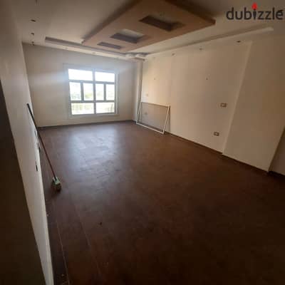 Apartment for rent in Madinaty, 116m² in B11, special finishing, ultra super lux, garden view