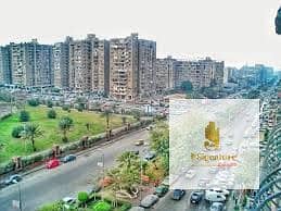 للايجار المفروش شقه تشطيب سوبر لوكس في مدينه نصر متفرع من مصطفي النحاس ومكرم عبيد فيو شارع