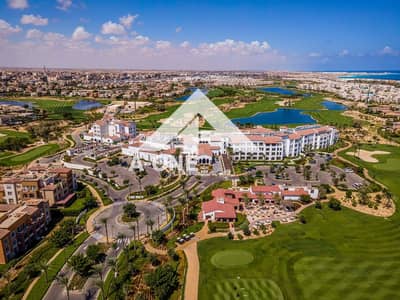 فيلا للبيع فيو جولف وبحيرة من افخم الفيلات في احلي لوكيشن في مراسي marassi المساحة 880 متر على أرض 1600 متر الساحل الشمالي north coast سيدي عبد الرحمن