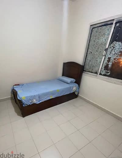 single bed used