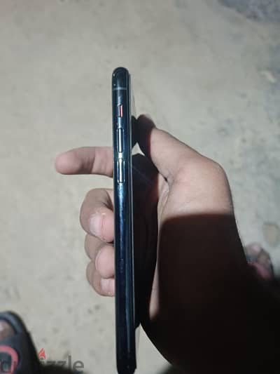 آبل - آيفون 11 برو