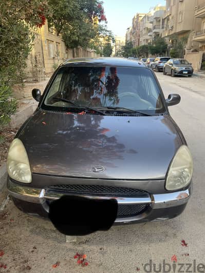دايهاتسو سيريون 2000