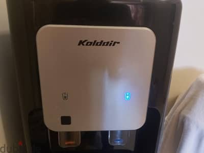 مبرد مياه ماركة كولدير بارد وساخن بحالة ممتازه water dispenser