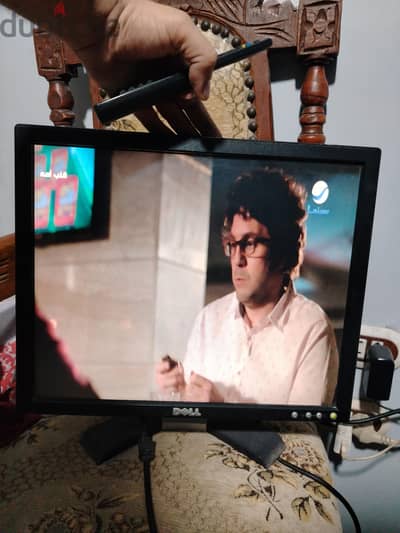 شاشة dell  ١٤ بوصة