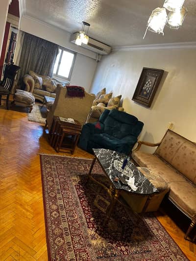 للبيع شقة بمكرم عبيد بحري غير مجروحة بالعفش و التكييفات