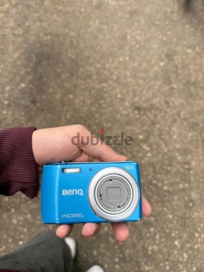 Benq digital camera معاها كل حاجه