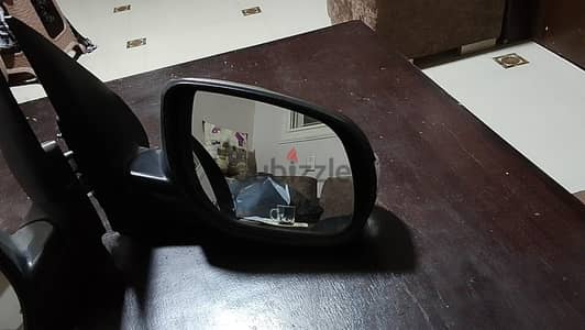 مرايات كهرباء سيراتو 2010 بحاله ممتازه