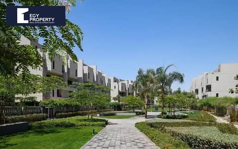 Townhouse villa For Sale in Al Burouj El Sherouk with installments