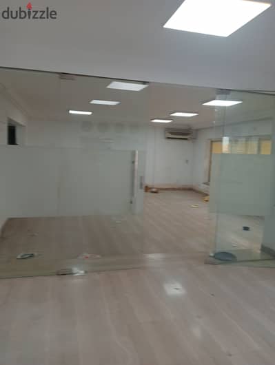 مقر إداري للايجار على شارع رئيسي في المهندسين أرقي موقع ممتاز