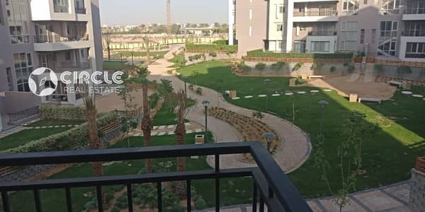 شقة ٢٠٥م  تشطيب كامل ٣ غرف نوم  للإيجار في كمبوند كايرو فستيفال سيتي التجمع الخامس Cairo Festival