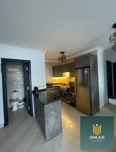 With a down payment of only one million Egyptian pounds, a chalet is for sale in Ain Sokhna, fully finished with air conditioning and a kitchen, in th