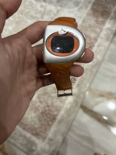 ساعة Puma رياضية ضد الماء