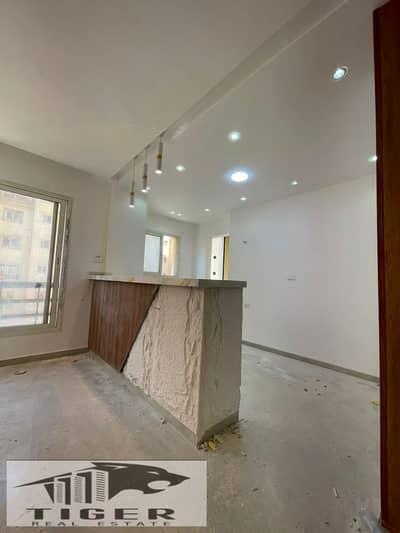 For sale, an apartment of 143 meters, ultra-super luxury finishing