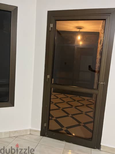 شقة للإيجار النزهه الجديده خلف بتروجيت قريبه من جوزيف تيتو ومن طه حسين