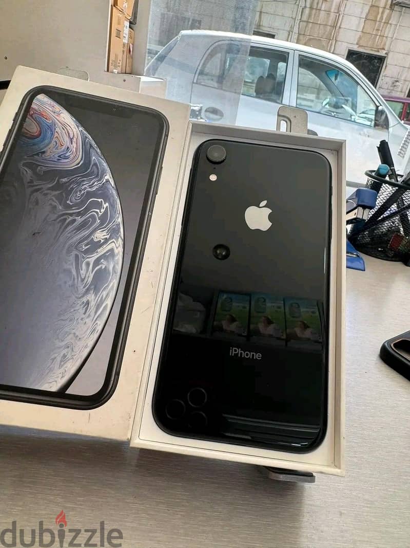 IPHONE xr 1