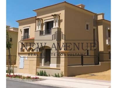 deliver your Premium 218m Town house Corner only pay 1.5 m in Jade Hills, City Gate. 4 bedrooms, park view, 5% Downpayment and 8 years installments