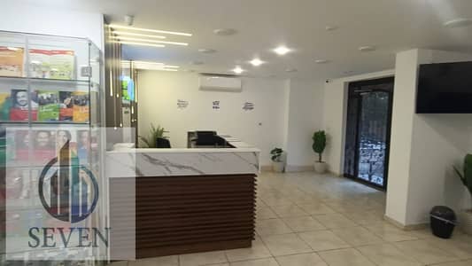 Administrative office for rent, ground floor, private entrance, 500 m², licensed, next to Maadi Metro