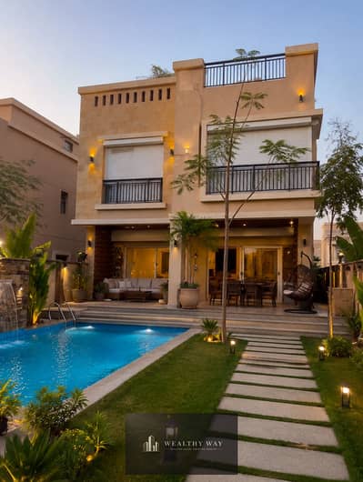 بالتقسيط علي 8 سنوات فيلا استلام فوري للبيع في تاج سيتي taj city متشطبة super lux كورنر 3 ادوار  بجوار كمبوندات التجمع الخامس و جاردينيا و هايد بارك
