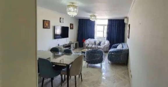 للبيع شقة مميزة بأرقى مواقع أرض الجولف