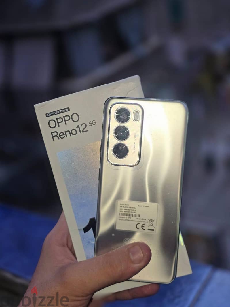 OPPO Reno12 1