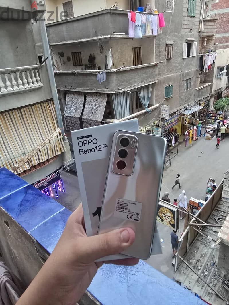 OPPO Reno12 2