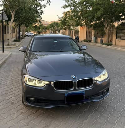 BMW 318 2018