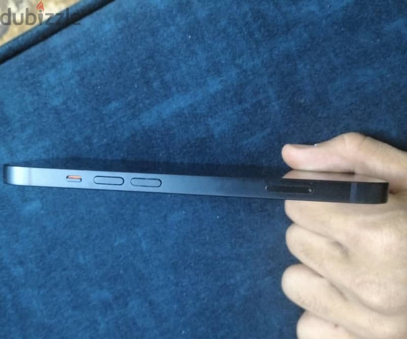 Apple - iPhone 13 4