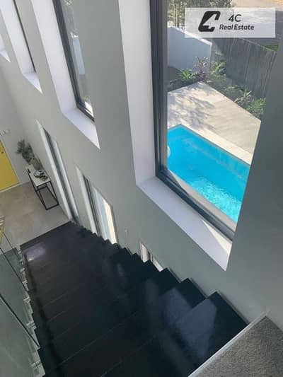 Junior chalet, fully finished, with a down payment of 1,090,000 in Hacienda Bay