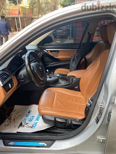 BMW 318 2019