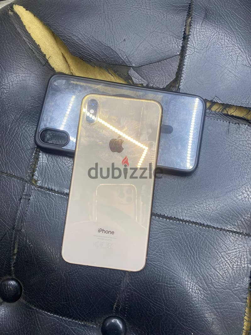 Apple - iPhone XS Max 1