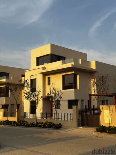 TOWN HOUSE MIDDLE OWEST 200M RTM FULLY FINISHED