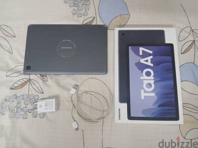 Samsung Tab a7 بالعلبة و الشاحن الاصلي