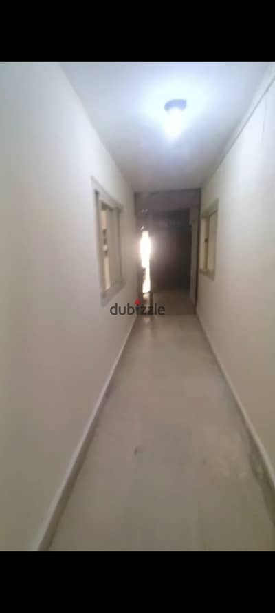 Apartment for sale in a prime location at Palm City compound directly on the ring road in front of the One Katameya compound, close to all services, transportation, and restaurants near Carrefour Ring Road, 5 minutes to Nasr City and the gathering.